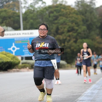 Runner Photo 3809997