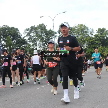 Runner Photo 3810064