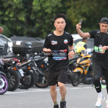 Runner Photo 3810255