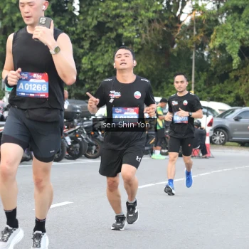 Runner Photo 3810266