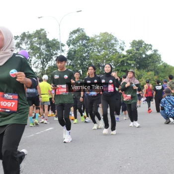 Runner Photo 3810430
