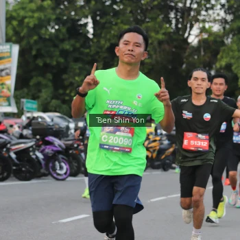 Runner Photo 3810440