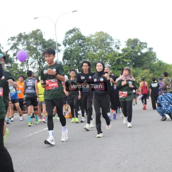Runner Photo 3810451