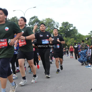 Runner Photo 3810494