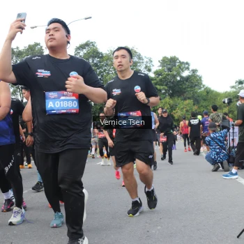 Runner Photo 3810512