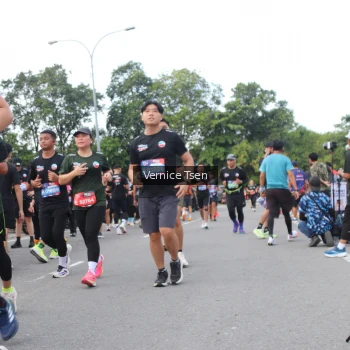 Runner Photo 3810554