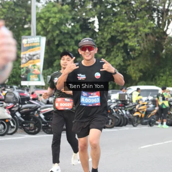 Runner Photo 3810593