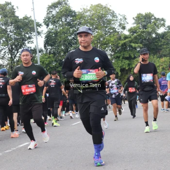 Runner Photo 3810617