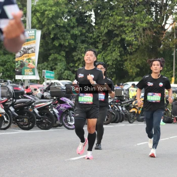 Runner Photo 3810656