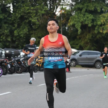 Runner Photo 3810733