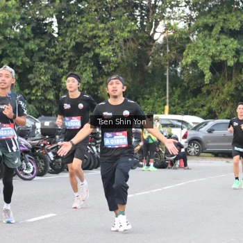 Runner Photo 3810749
