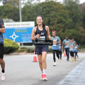 Runner Photo 3810759