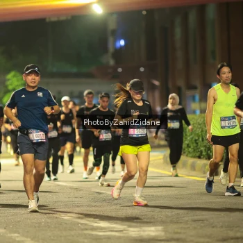 Runner Photo 3810773