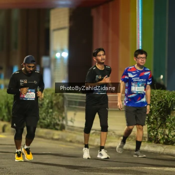 Runner Photo 3810798