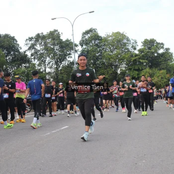 Runner Photo 3810823