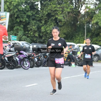 Runner Photo 3810905