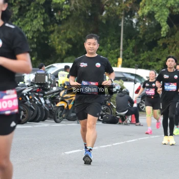 Runner Photo 3810917