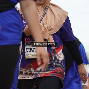 Runner Photo 3811000