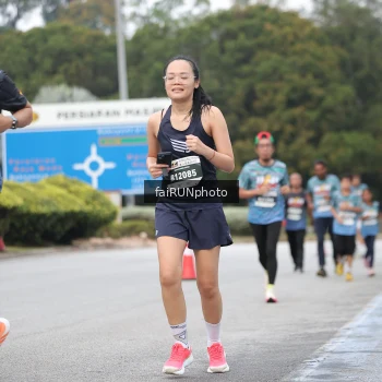 Runner Photo 3811004