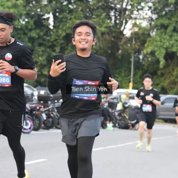 Runner Photo 3811043