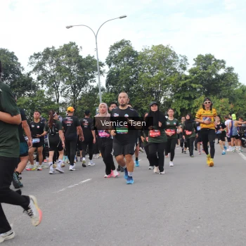 Runner Photo 3811118