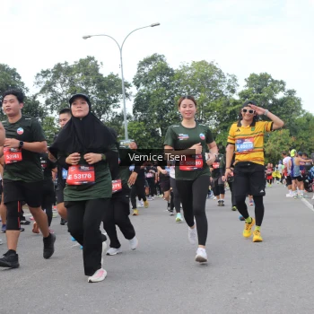 Runner Photo 3811166