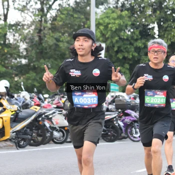 Runner Photo 3811191