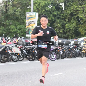 Runner Photo 3811205