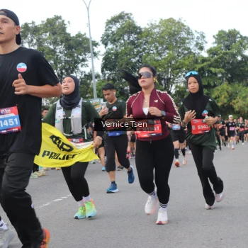Runner Photo 3811327