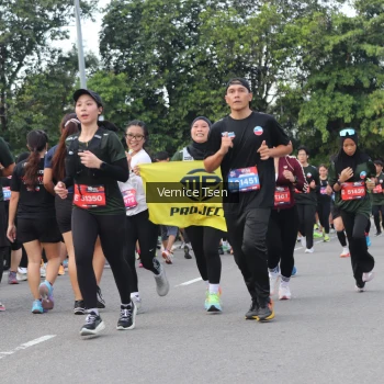 Runner Photo 3811336