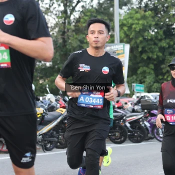 Runner Photo 3811351