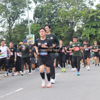 Runner Photo 3811382