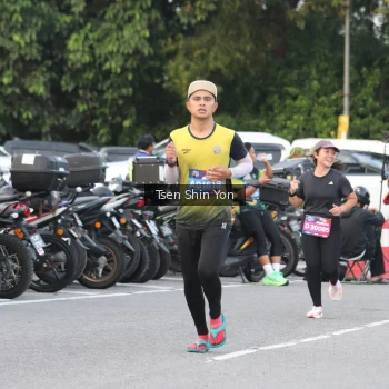 Runner Photo 3811476