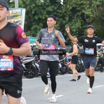 Runner Photo 3811530