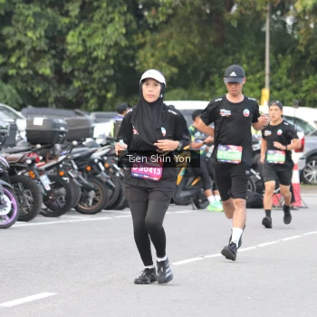 Runner Photo 3811576