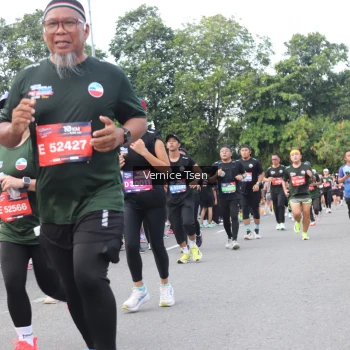 Runner Photo 3811640