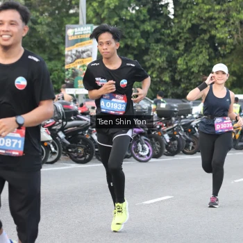 Runner Photo 3811794
