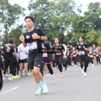 Runner Photo 3811865