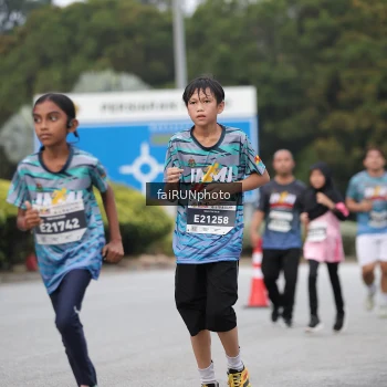 Runner Photo 3811897