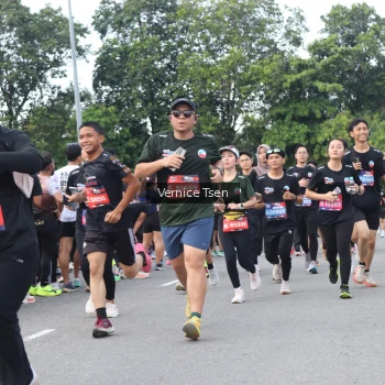 Runner Photo 3812016