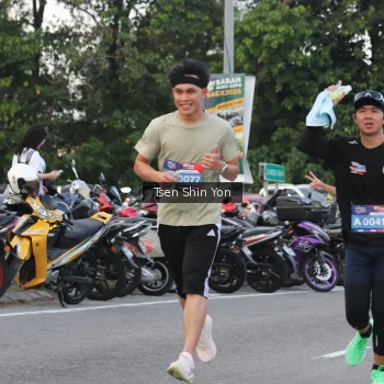 Runner Photo 3812027