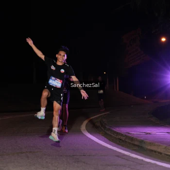 Runner Photo 3812100