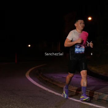 Runner Photo 3812110