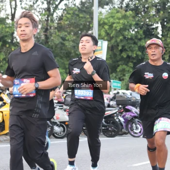 Runner Photo 3812152