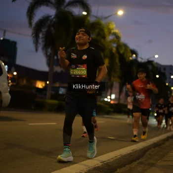 Runner Photo 3812165