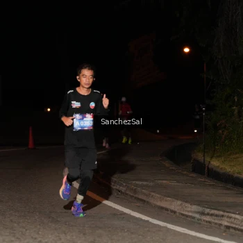 Runner Photo 3812190