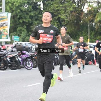 Runner Photo 3812193