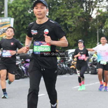 Runner Photo 3812278