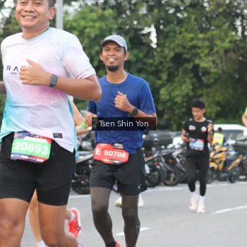Runner Photo 3812348