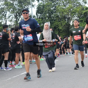 Runner Photo 3812425